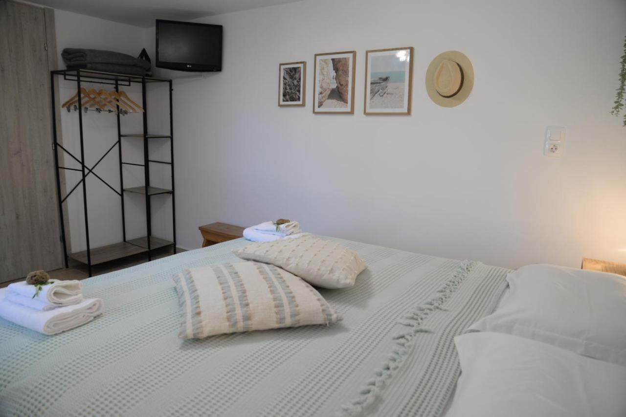 Myrtus Guest House Myrties Eksteriør billede